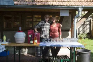 Ausschank am Stand beim Apfelfest 2019